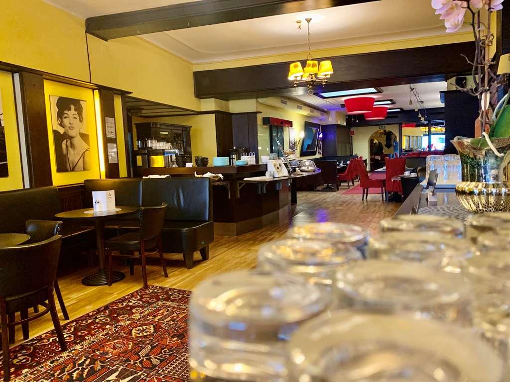Hotel Amedia Plaza Kremsmünstererhof 4*