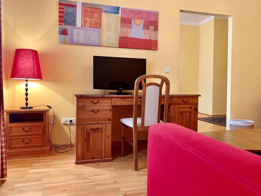Hotel Amedia Plaza Kremsmünstererhof 4*