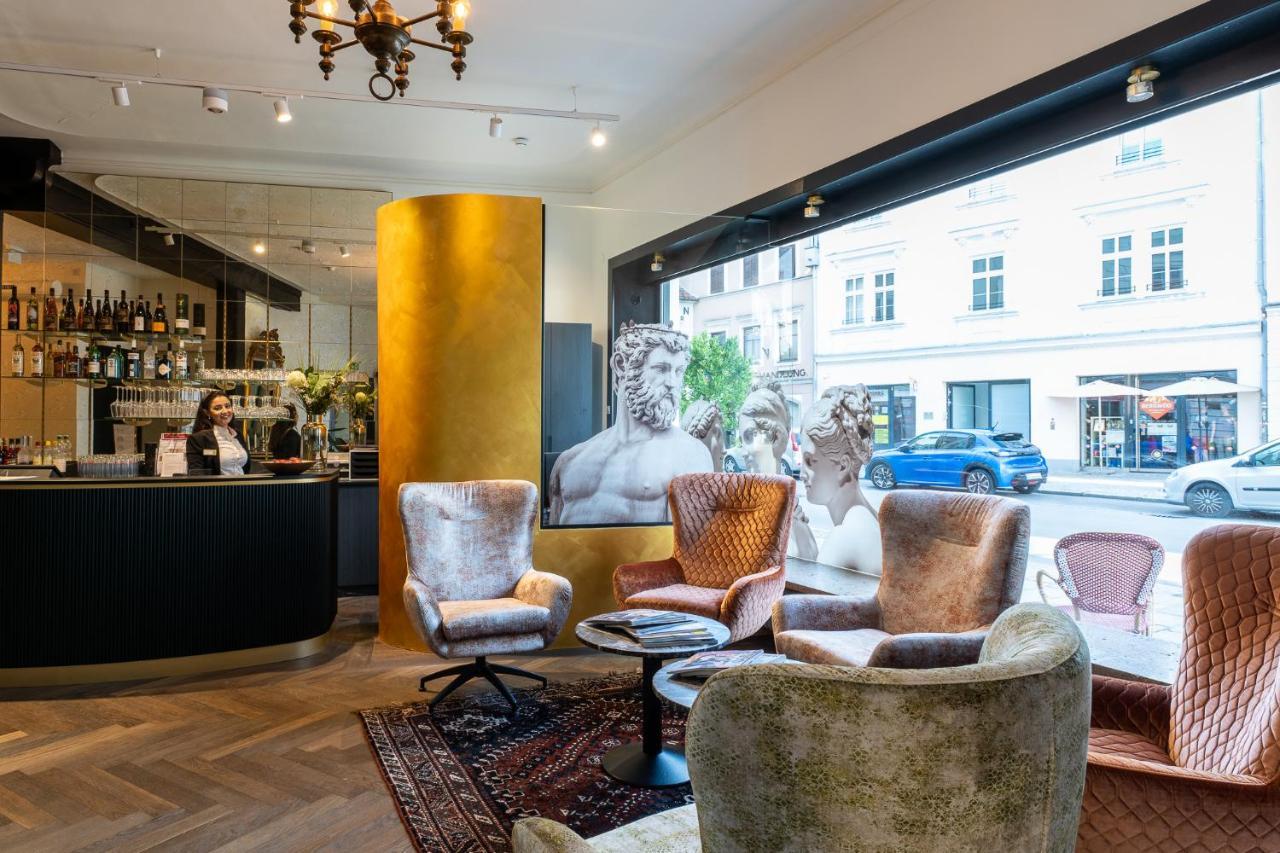 Hotel Amedia Plaza Kremsmünstererhof 4*