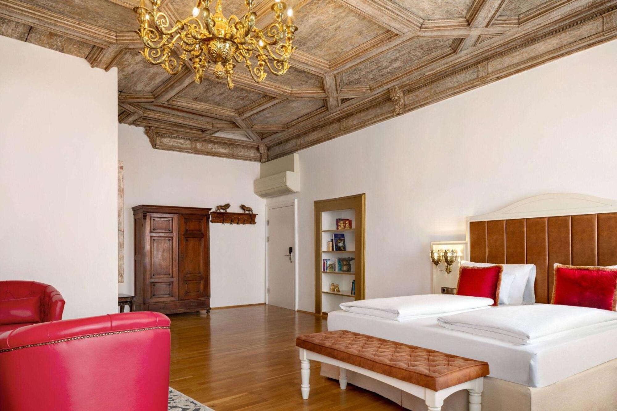 Amedia Plaza Kremsmünstererhof 4*